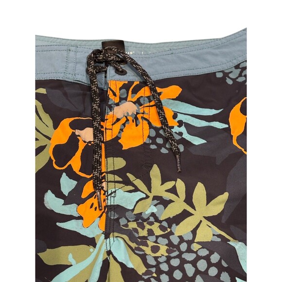 $89 Roark Men’s Boatman 2.0 Boardshorts Shorts- Black Multi- Size: 30 tropical - Picture 8 of 9